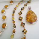 Pulseras y Colgante Ambar