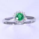 Anillo Chloé Esmeralda Redonda